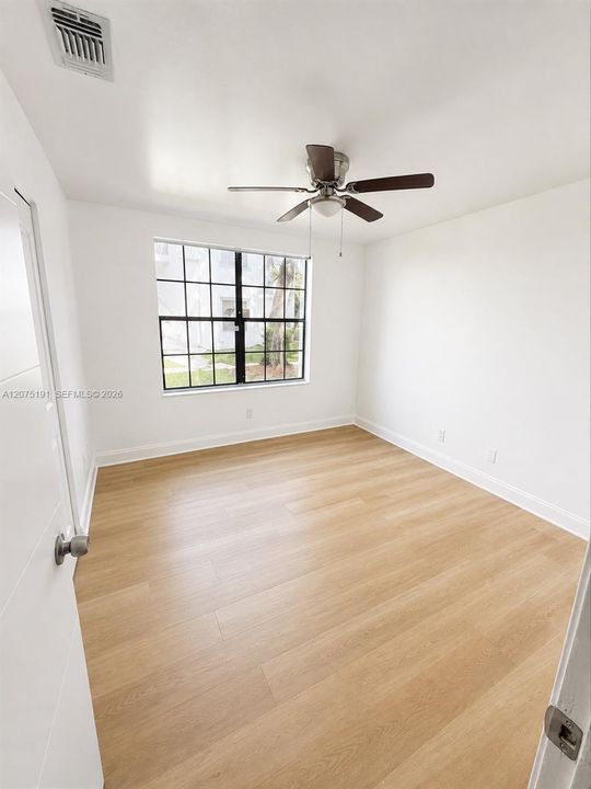 En Renta: $2,600 (3 camas, 2 baños, 1305 Pies cuadrados)