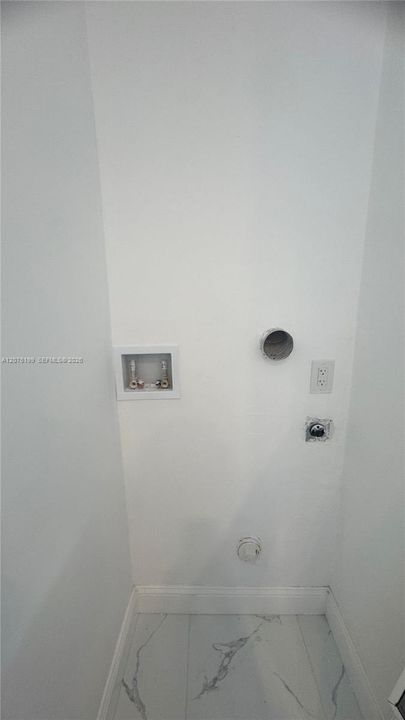 En Renta: $3,000 (3 camas, 2 baños, 1000 Pies cuadrados)