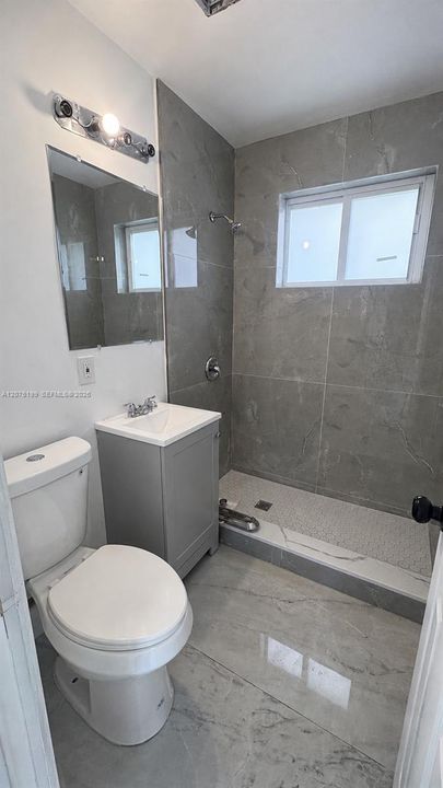 En Renta: $3,000 (3 camas, 2 baños, 1000 Pies cuadrados)