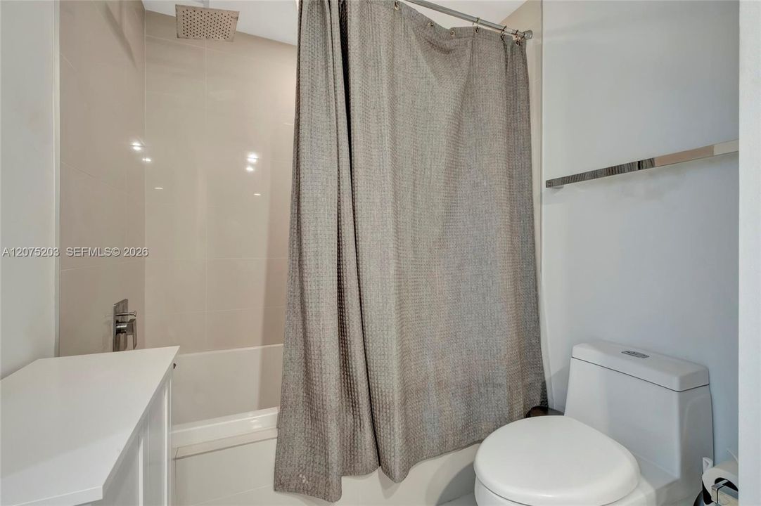 На продажу: $549,900 (1 спален, 1 ванн, 684 Квадратных фут)