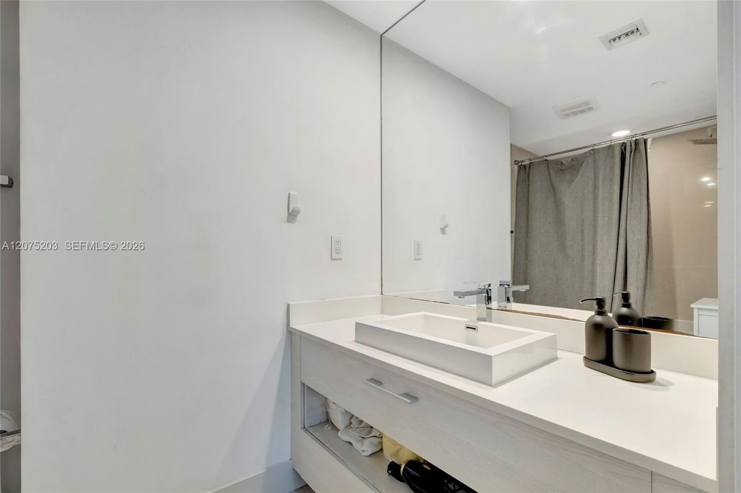 На продажу: $549,900 (1 спален, 1 ванн, 684 Квадратных фут)