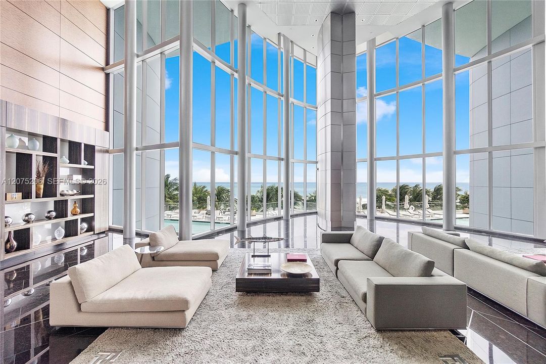 For Sale: $1,300,000 (1 beds, 1 baths, 862 Square Feet)