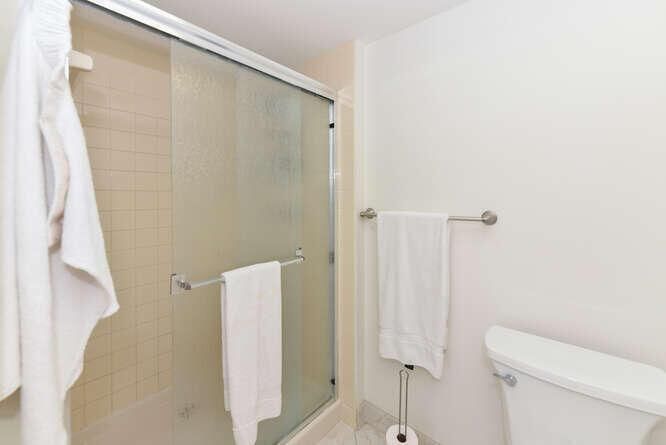 2301 Marina Isle Way Apt 203-small-027-0