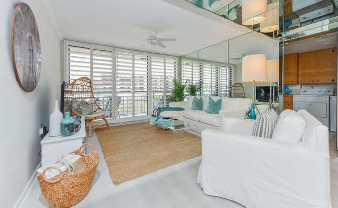 2301 Marina Isle Way Apt 203-small-018-0