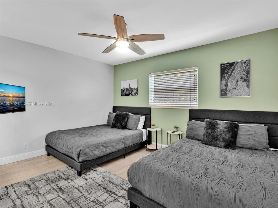 For Rent: $14,500 (5 beds, 3 baths, 2709 Square Feet)
