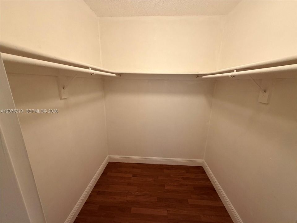En Renta: $2,450 (2 camas, 2 baños, 1061 Pies cuadrados)