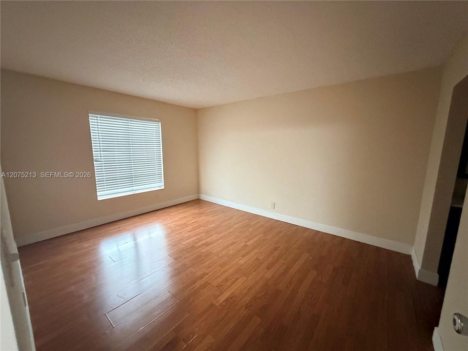 En Renta: $2,450 (2 camas, 2 baños, 1061 Pies cuadrados)
