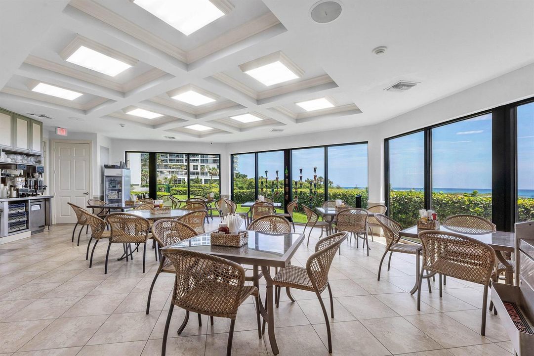 tiara-condominium-ocean-view-cafe-22