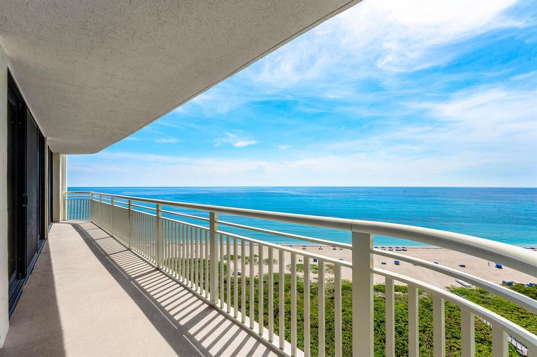 030-3000NorthOceanDrive-15C-RivieraBeach