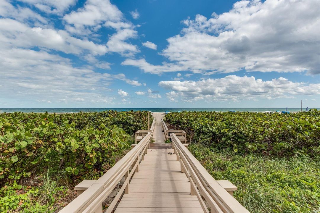 tiara-singer-island-beach-access-boardwa