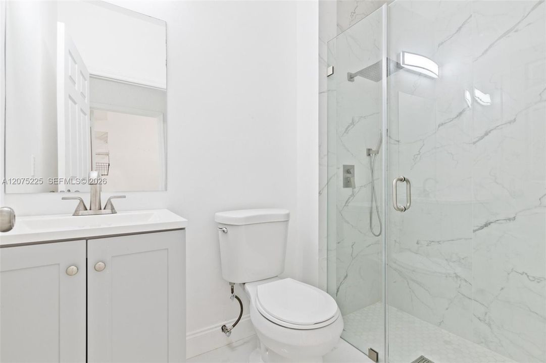 For Sale: $845,000 (5 beds, 3 baths, 2845 Square Feet)