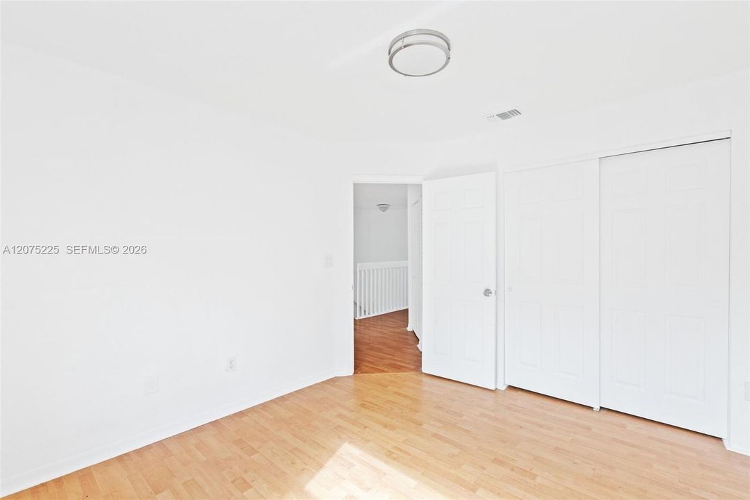 For Sale: $845,000 (5 beds, 3 baths, 2845 Square Feet)