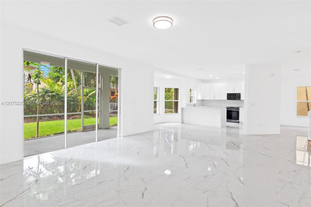 For Sale: $845,000 (5 beds, 3 baths, 2845 Square Feet)