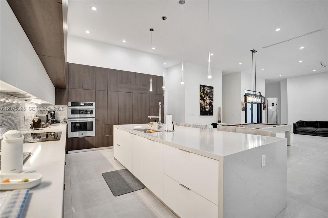 For Rent: $16,990 (6 beds, 4 baths, 3609 Square Feet)