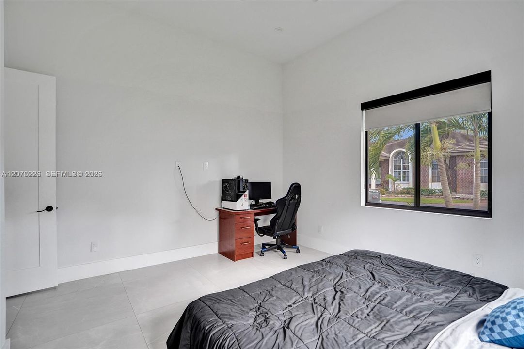 For Rent: $16,990 (6 beds, 4 baths, 3609 Square Feet)