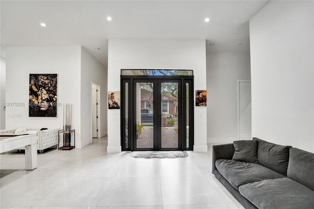 For Rent: $16,990 (6 beds, 4 baths, 3609 Square Feet)