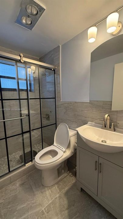 For Rent: $2,200 (2 beds, 2 baths, 990 Square Feet)