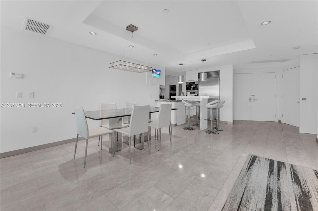 For Sale: $2,230,000 (2 beds, 3 baths, 1479 Square Feet)
