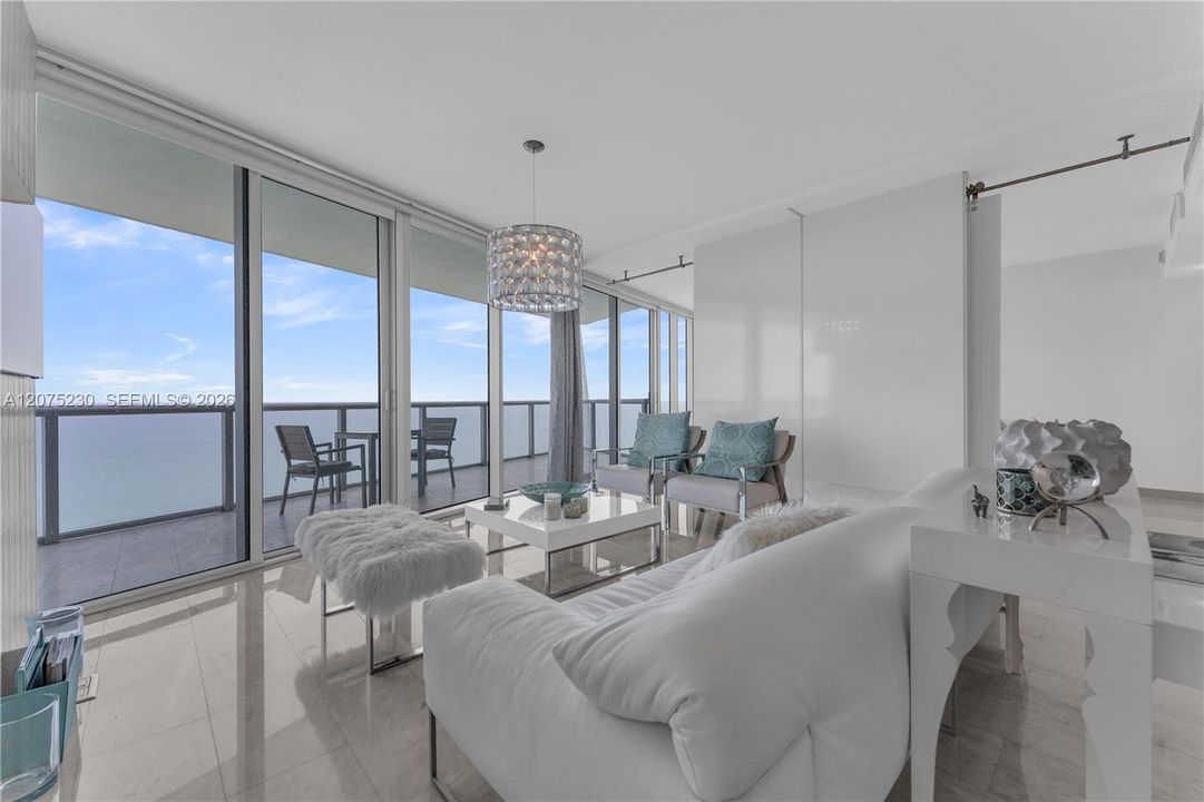 For Sale: $2,230,000 (2 beds, 3 baths, 1479 Square Feet)