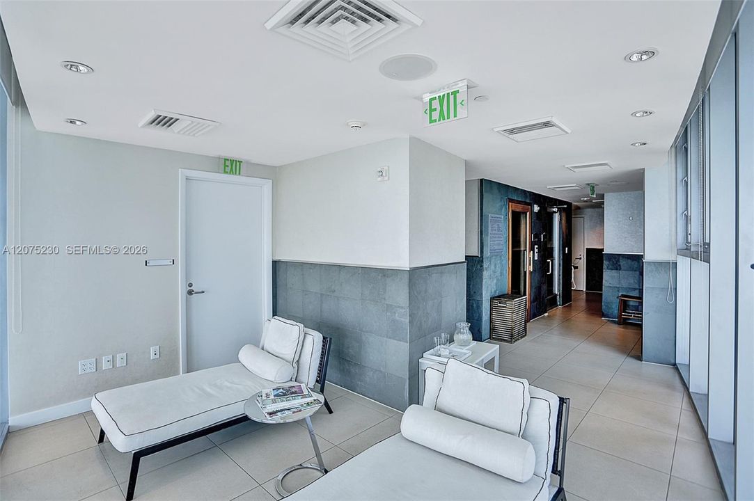 For Sale: $2,230,000 (2 beds, 3 baths, 1479 Square Feet)