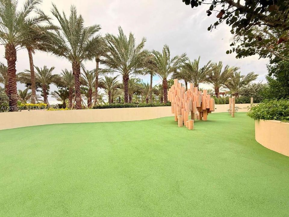 En Venta: $3,499,000 (2 camas, 2 baños, 2040 Pies cuadrados)