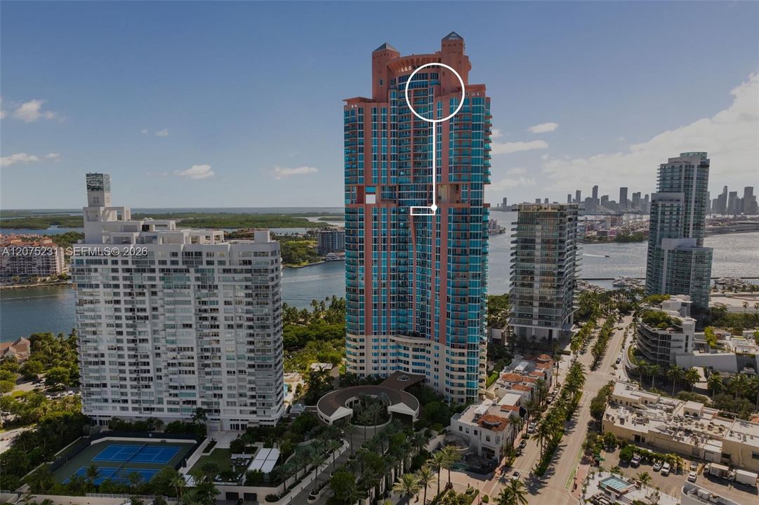 En Venta: $3,499,000 (2 camas, 2 baños, 2040 Pies cuadrados)