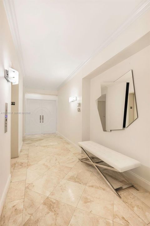 En Venta: $3,499,000 (2 camas, 2 baños, 2040 Pies cuadrados)