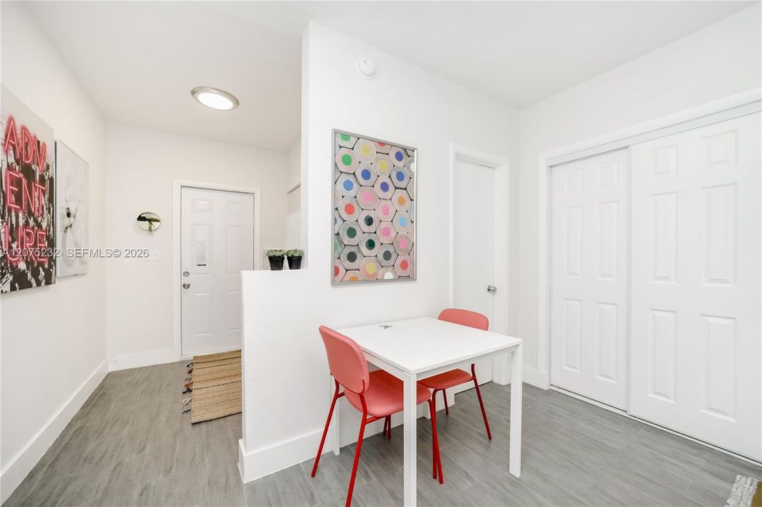 For Rent: $1,350 (0 beds, 1 baths, 8727 Square Feet)
