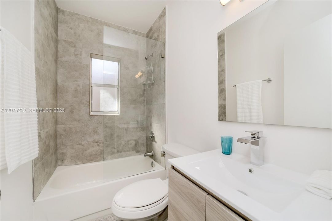 For Rent: $1,350 (0 beds, 1 baths, 8727 Square Feet)