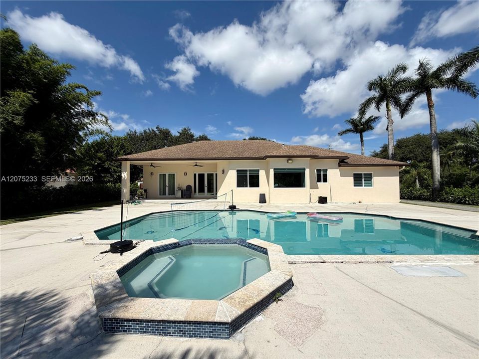 For Rent: $7,500 (4 beds, 2 baths, 2054 Square Feet)