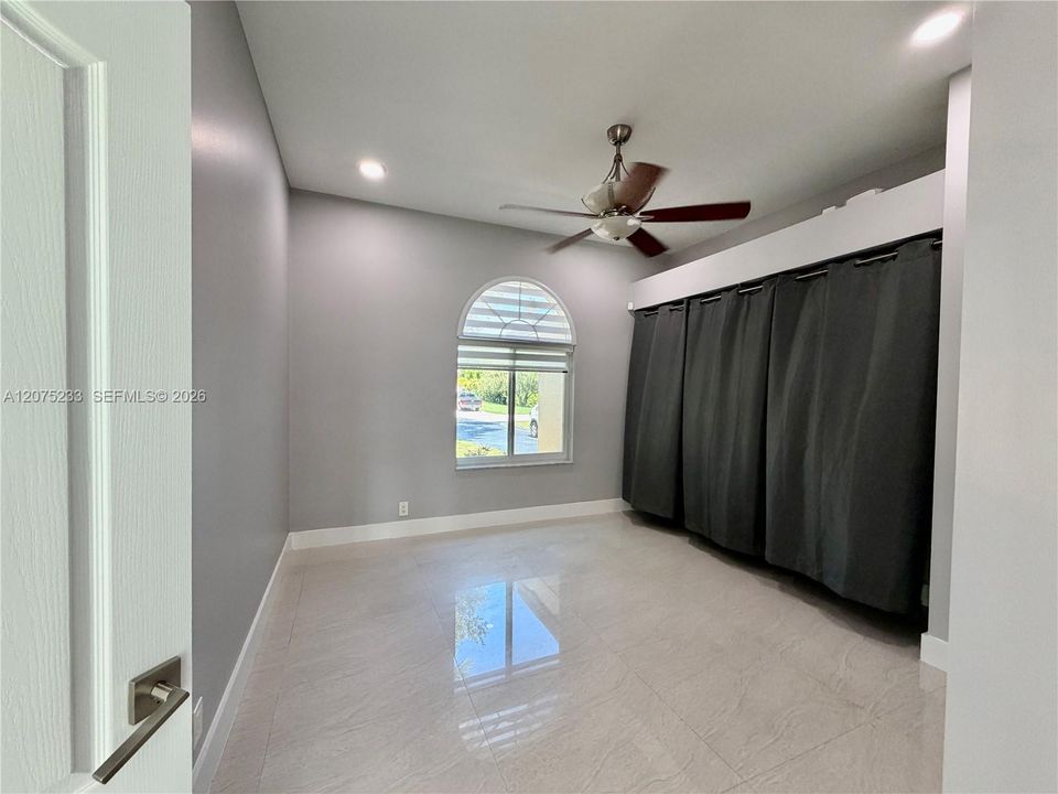 For Rent: $7,500 (4 beds, 2 baths, 2054 Square Feet)