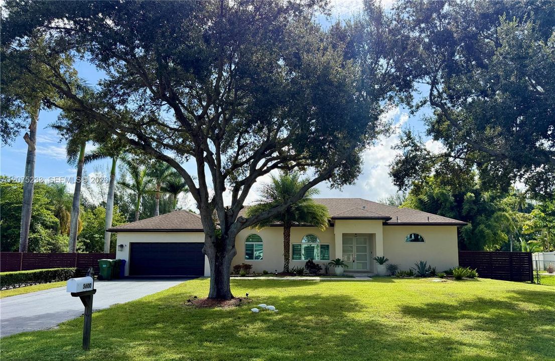 For Rent: $7,500 (4 beds, 2 baths, 2054 Square Feet)