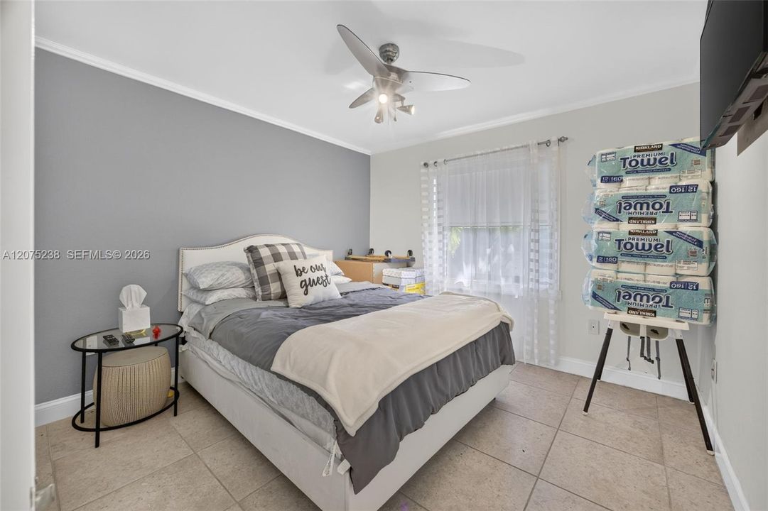 For Sale: $725,000 (3 beds, 2 baths, 1420 Square Feet)