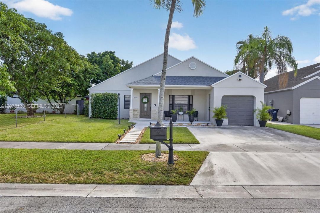 For Sale: $725,000 (3 beds, 2 baths, 1420 Square Feet)
