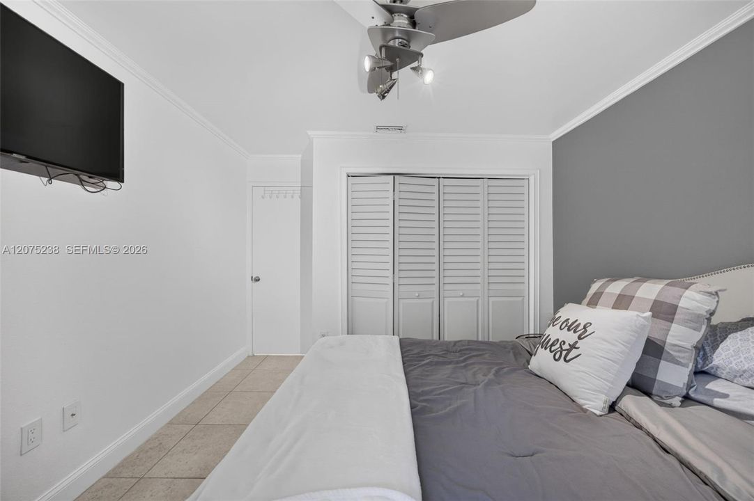 For Sale: $725,000 (3 beds, 2 baths, 1420 Square Feet)