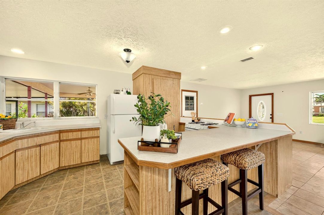 3330 Frankford 170 INT Kitchen