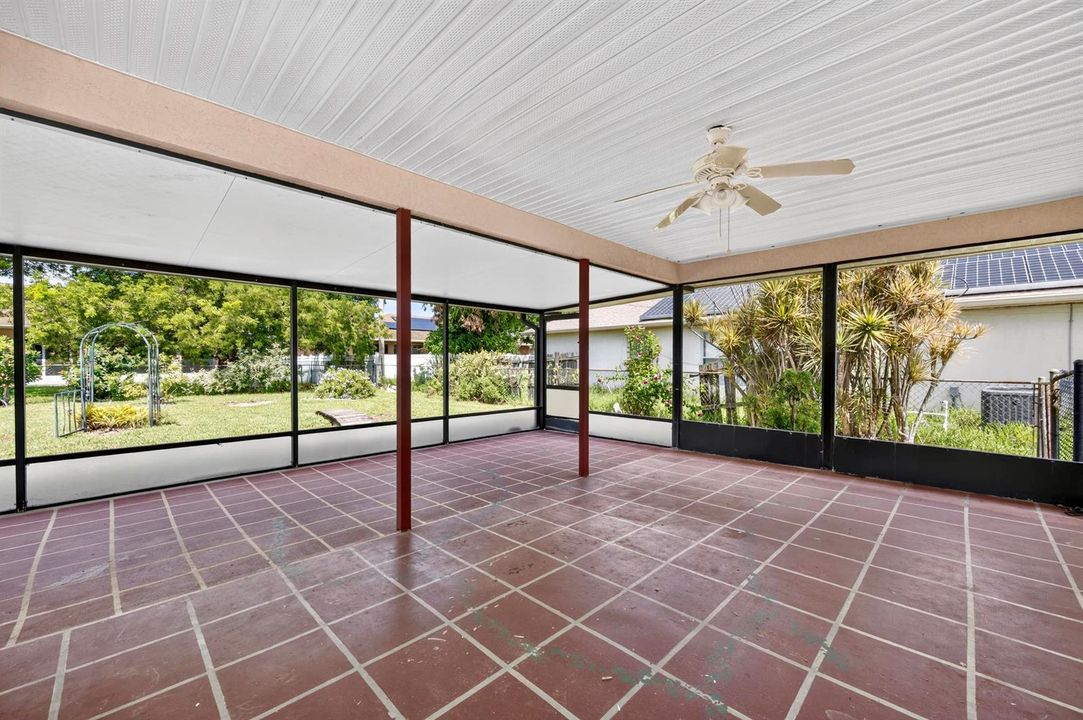 3330 Frankford 706 EXT Lanai_DSC1422