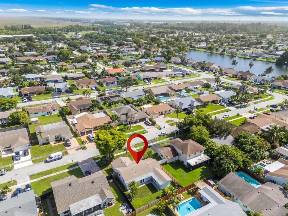 En Venta: $549,900 (3 camas, 2 baños, 1414 Pies cuadrados)