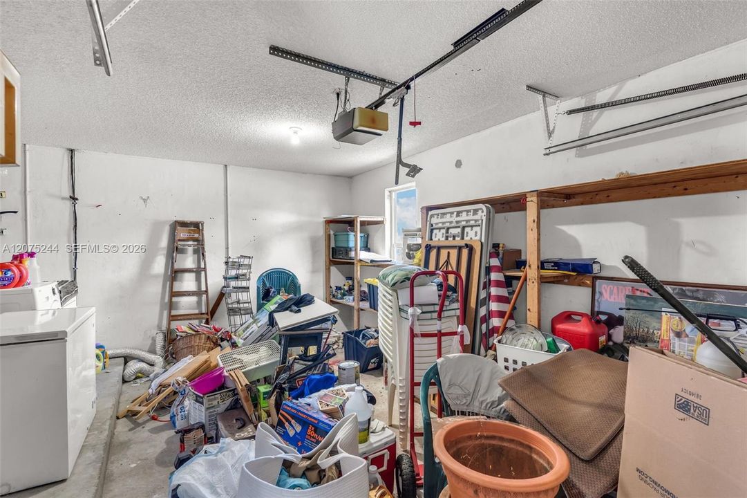 En Venta: $549,900 (3 camas, 2 baños, 1414 Pies cuadrados)