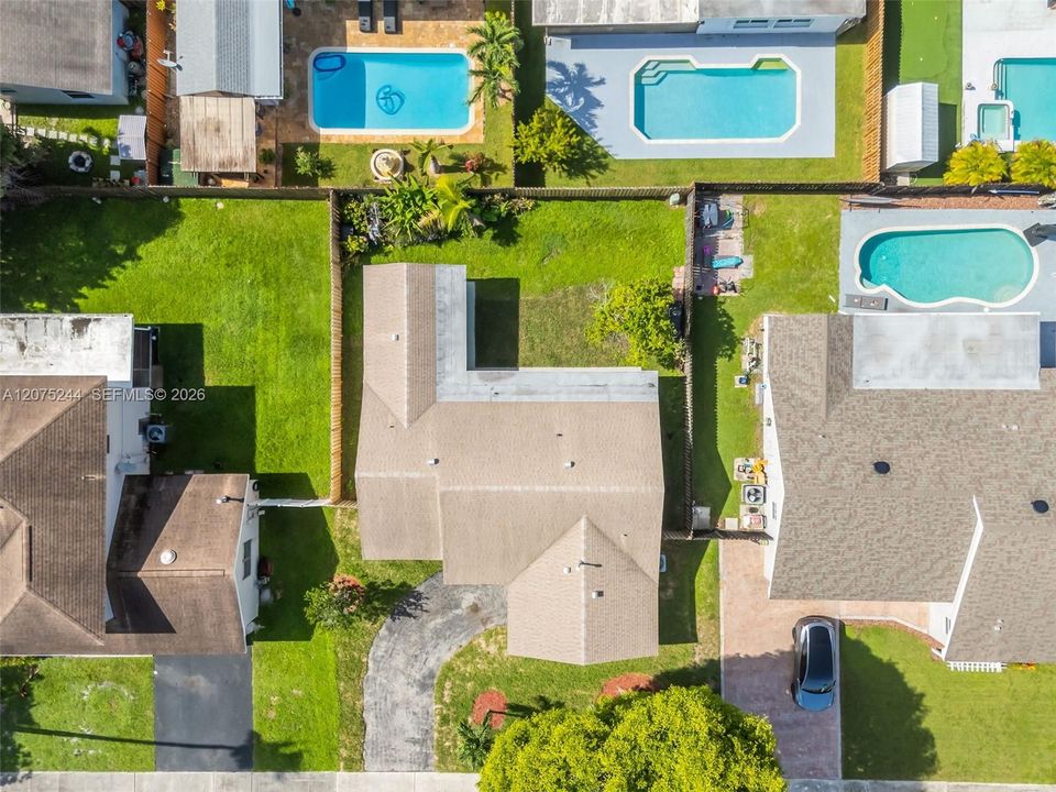 En Venta: $549,900 (3 camas, 2 baños, 1414 Pies cuadrados)