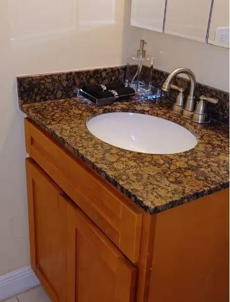 full bathroom 1