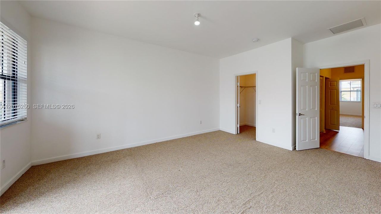 For Rent: $3,950 (3 beds, 3 baths, 2206 Square Feet)