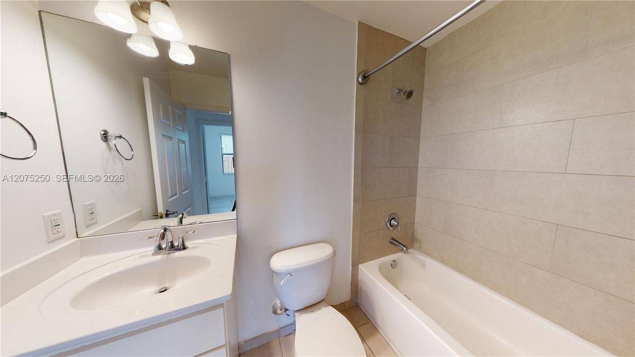 For Rent: $3,950 (3 beds, 3 baths, 2206 Square Feet)
