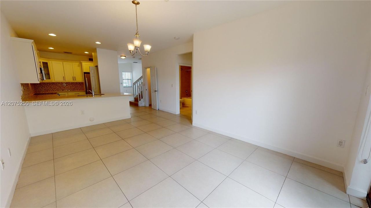 For Rent: $3,950 (3 beds, 3 baths, 2206 Square Feet)