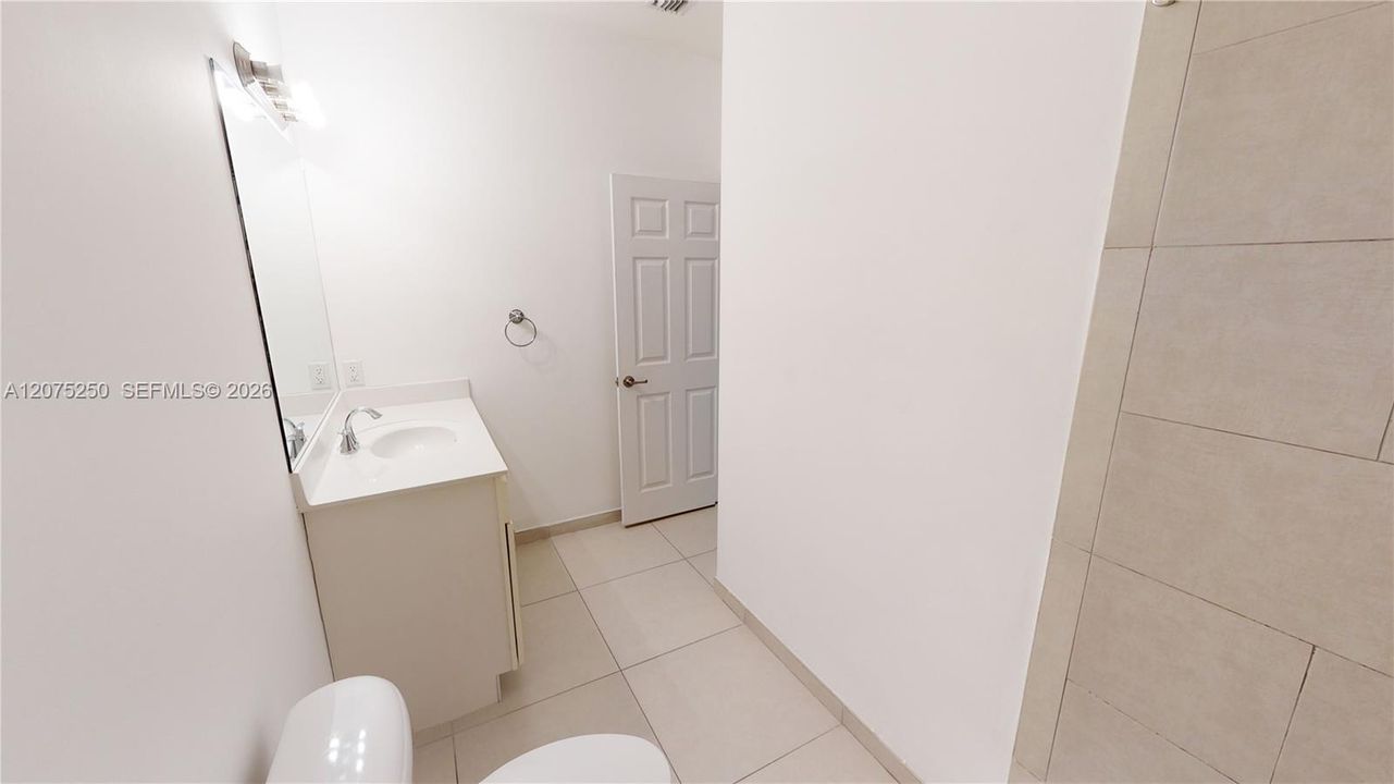 For Rent: $3,950 (3 beds, 3 baths, 2206 Square Feet)