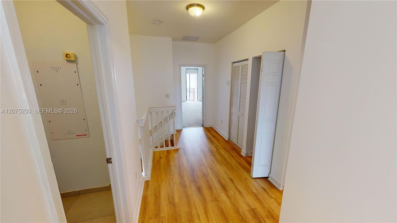 For Rent: $3,950 (3 beds, 3 baths, 2206 Square Feet)