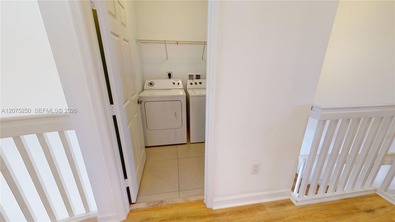 For Rent: $3,950 (3 beds, 3 baths, 2206 Square Feet)