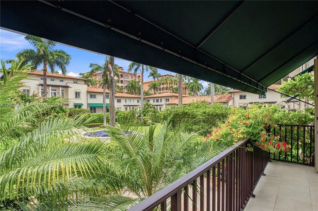 En Venta: $2,375,000 (5 camas, 5 baños, 3276 Pies cuadrados)