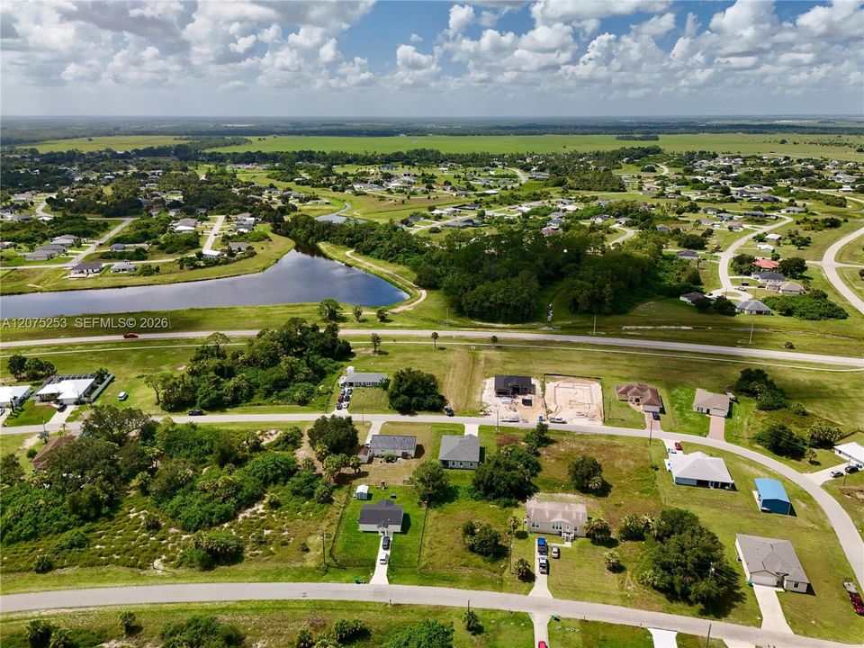 待售: $40,000 (0.23 acres)