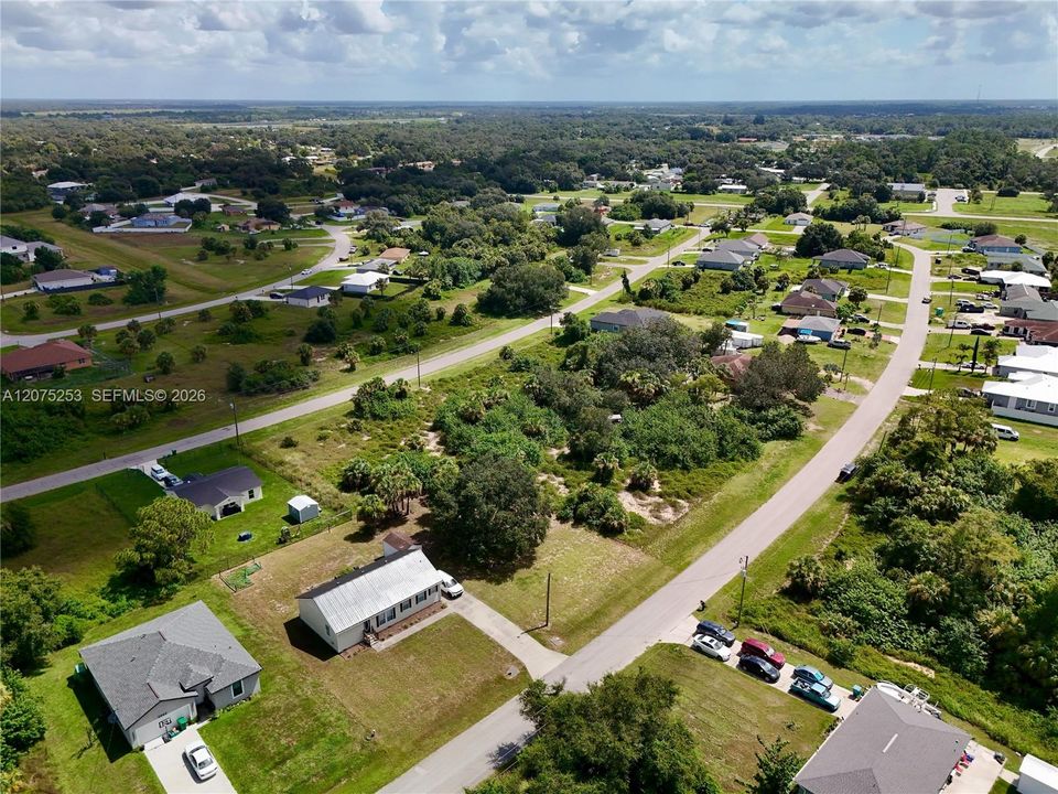 待售: $40,000 (0.23 acres)